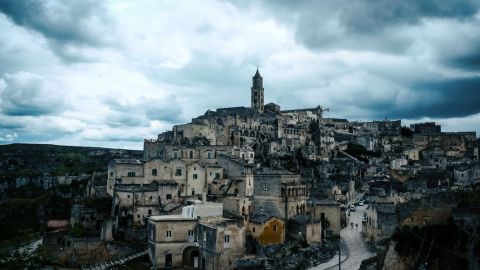 INS街头冷晰蓝高饱和