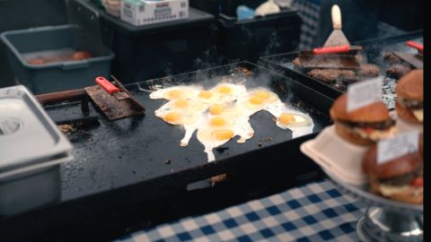 金色年代品牌主视觉