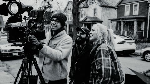 冷白输出柔光中性