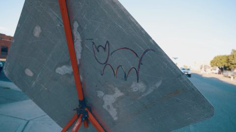 具有动态范围优化的清新鲜明的青色和橙色电影外观