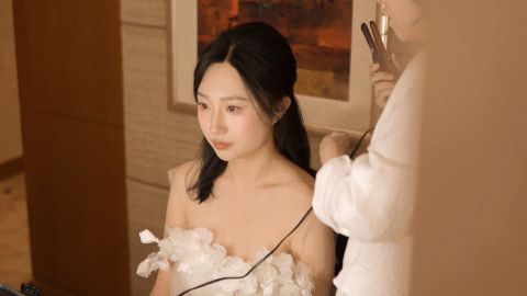 清透香槟色