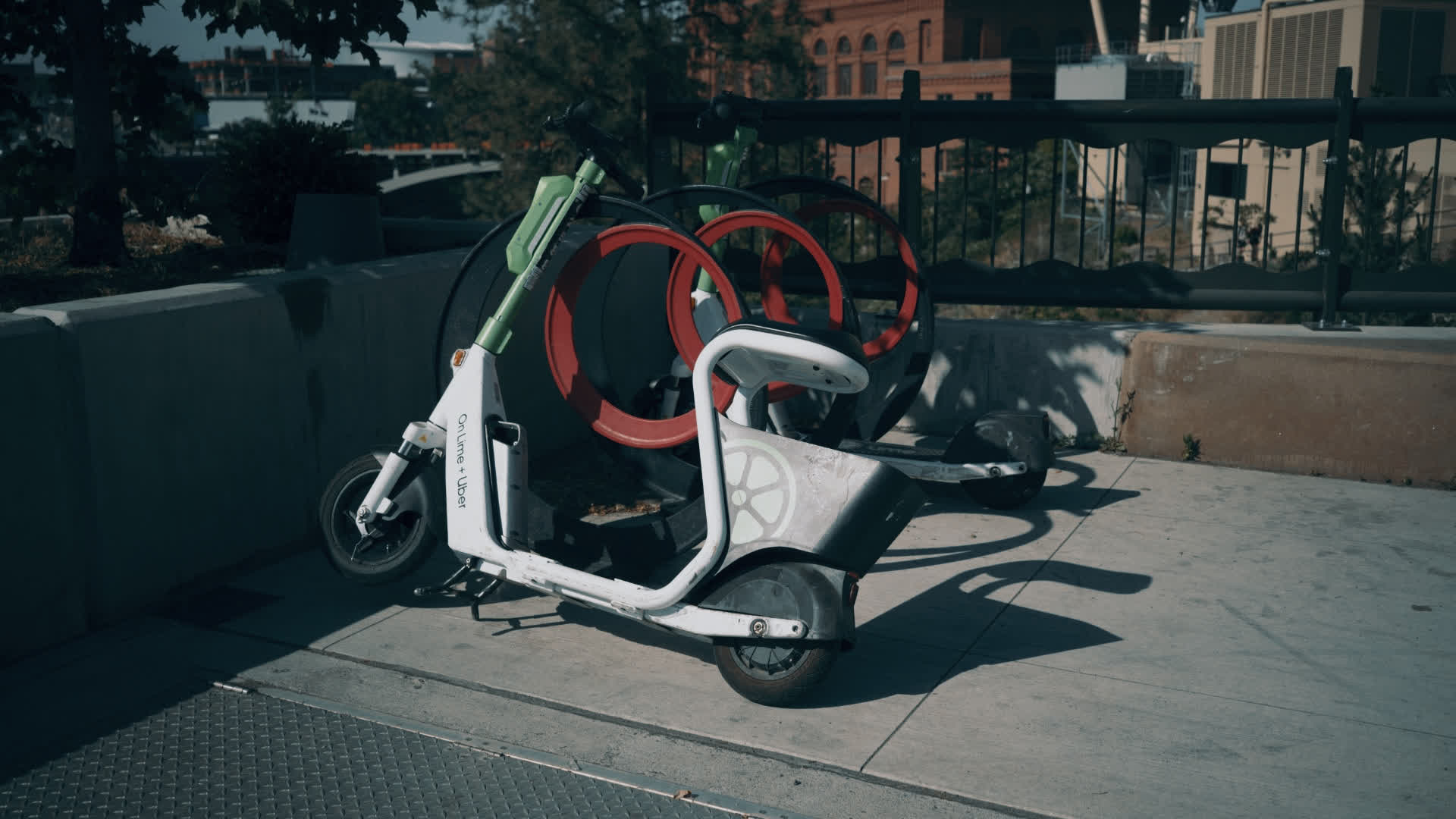 应用 LUT 后预览